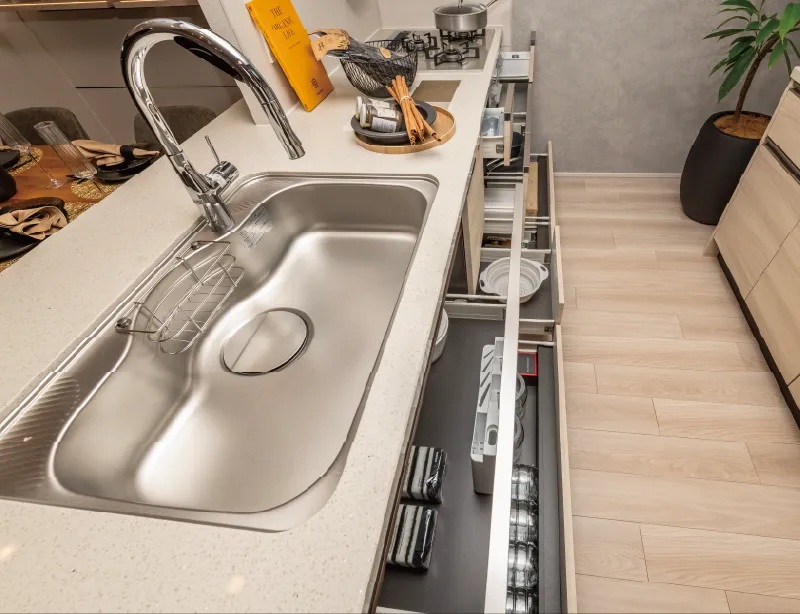 スライドキャビネット