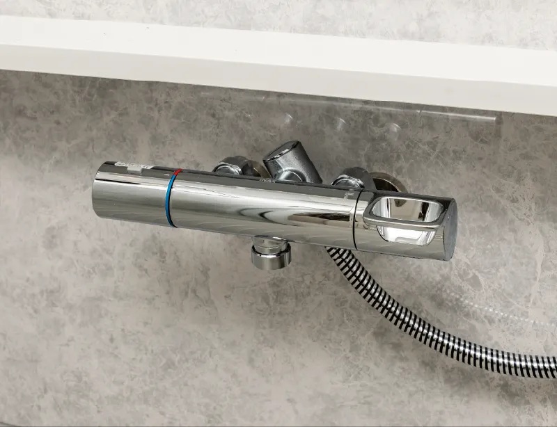 壁付サーモ水栓