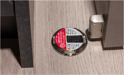 ワンプッシュドアストッパー