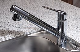 浄水器一体型ハンドシャワー水栓
