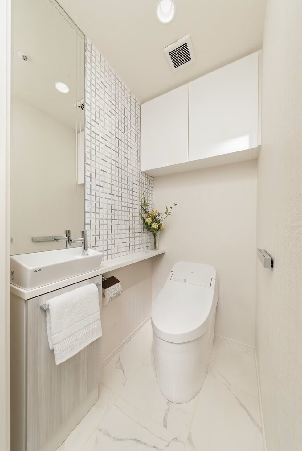 ローシルエットタンク式トイレ