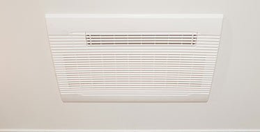 浴室換気暖房乾燥機（電気式）