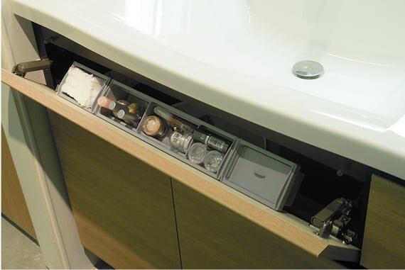 フロントポケット収納