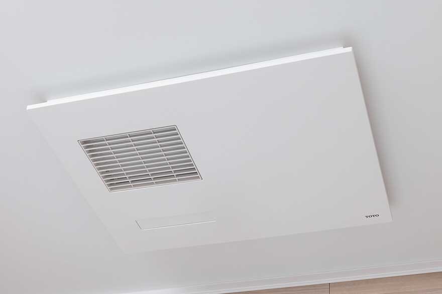 浴室換気暖房乾燥機