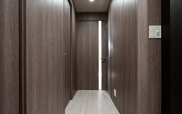 住戸の廊下・トイレには
手摺り用の下地を設置