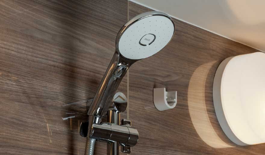 スイッチ付エコアクアシャワー