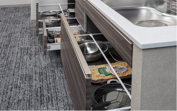 スライド式キッチン収納