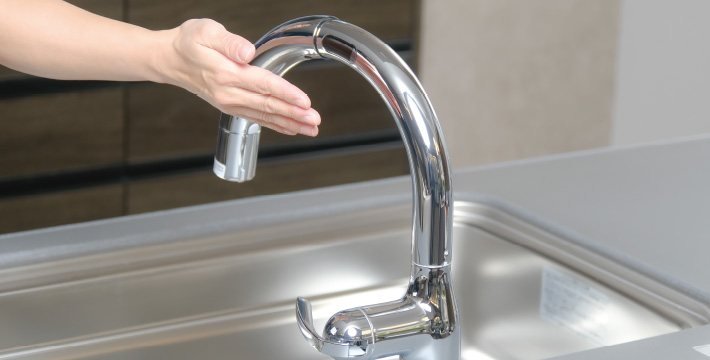 タッチレス蛇口一体型浄水器