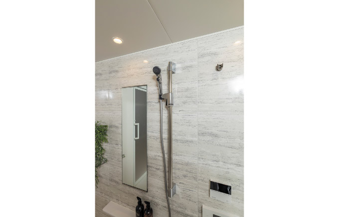 手すり兼用スライドバー