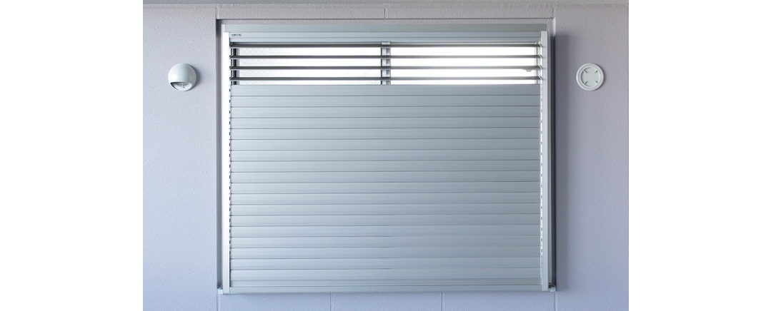 ルーバー式面格子