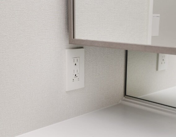 キャビネット下コンセント