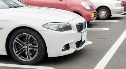 敷地内駐車場100％