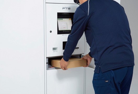 宅配ボックスの着荷をインターホンでお知らせ