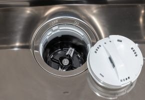 生ゴミを粉砕処理する
ディスポーザ