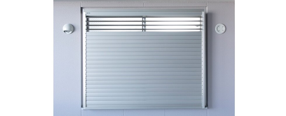 ルーバー式面格子