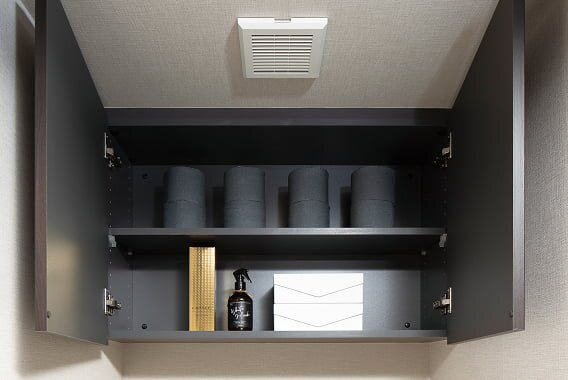 トイレ上部吊戸棚