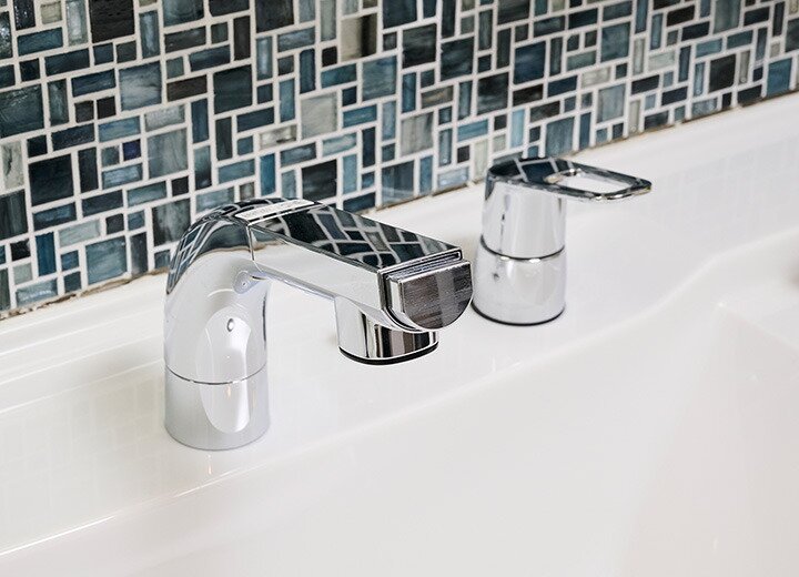 シングルレバー式シャワー水栓