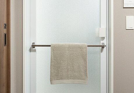 ドア外タオル掛