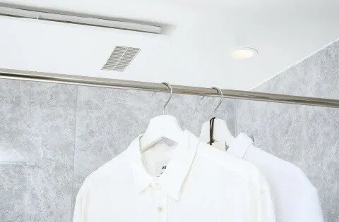 浴室内に洗濯物を干せる
ランドリーパイプ