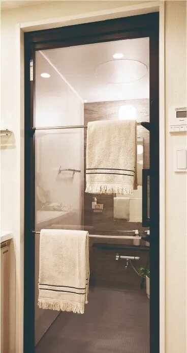 ドア外2段タオル掛け