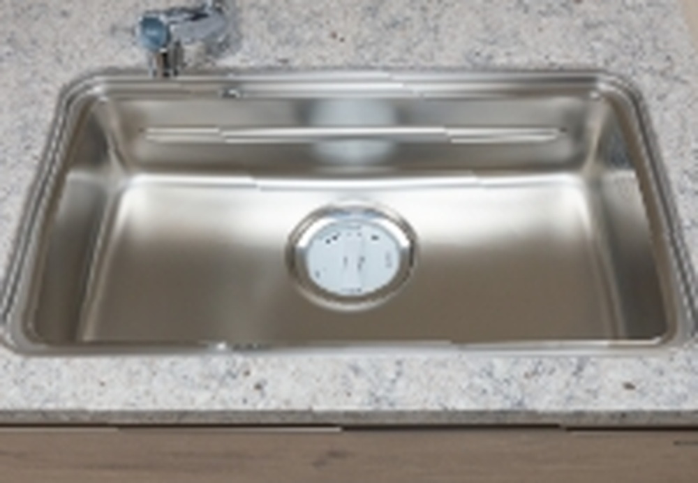 低騒音仕様の大型シンク