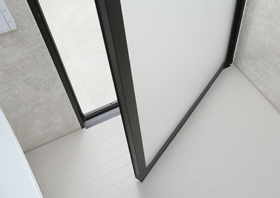 リフレイムドア