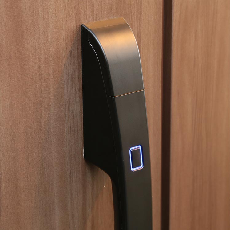 玄関ドア電池錠