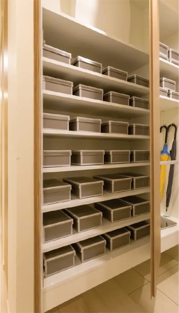 シューズボックス