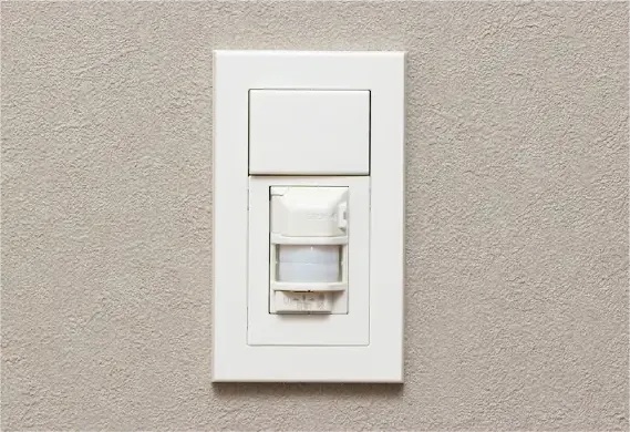 人感センサー付スイッチ