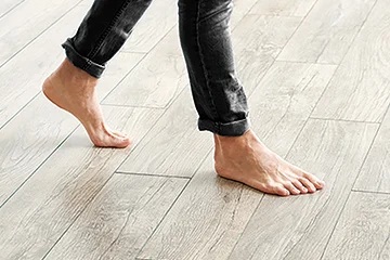 ガス温水式床暖房
（リビング・ダイニングのみ）