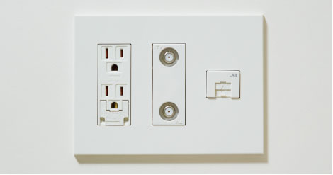 マルチメディアコンセント