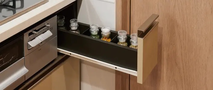 スパイスラック
4階〜29階