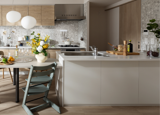 「ヨコ配置」で開放感も機能もアップ。
こだわりの「キッチンアトリエプラン」。