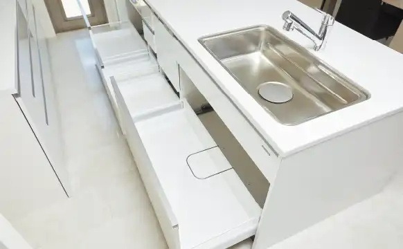 便利な引出し収納（ソフトクローズ対応）
【Takara Standard】