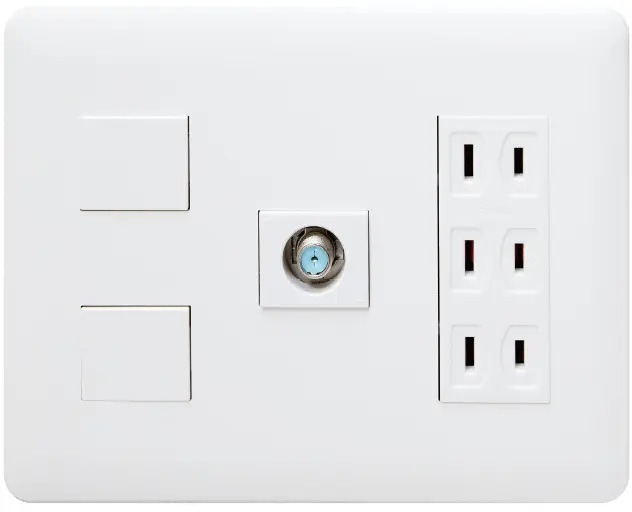 マルチメディアコンセント