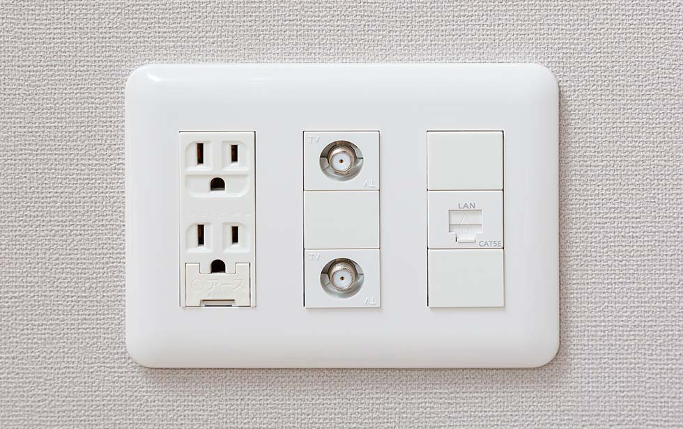 マルチメディアコンセント