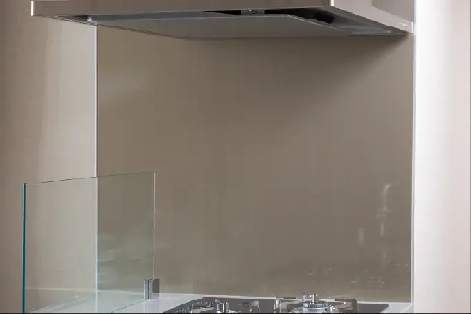 清潔で便利なキッチンパネル