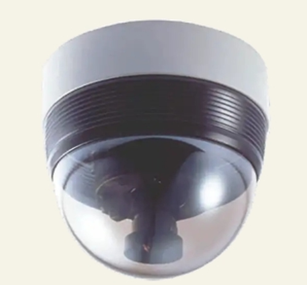 防犯性を高めたオートロックや防犯カメラ