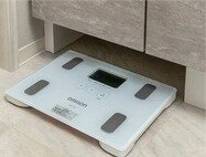 ヘルスメーター収納