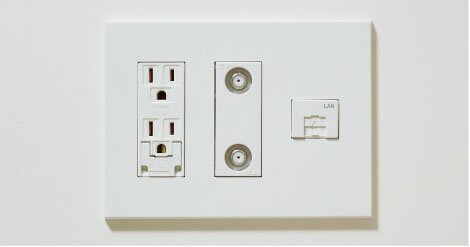 マルチメディアコンセント