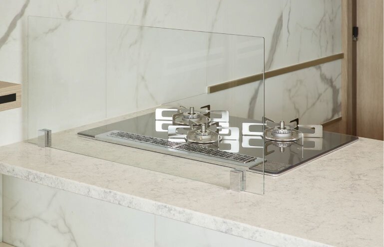 フィオレストーンキッチン天板 & オイルガード