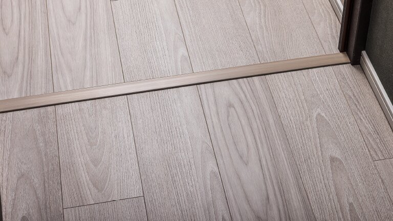 フラットフロア