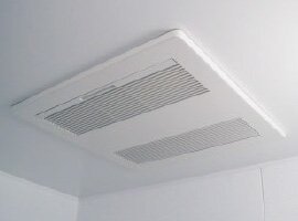 浴室暖房乾燥機（温風・涼風機能付）