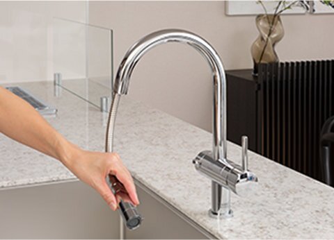 引出し式シングルレバー水栓