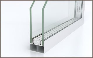 断熱性の高い複層ガラス