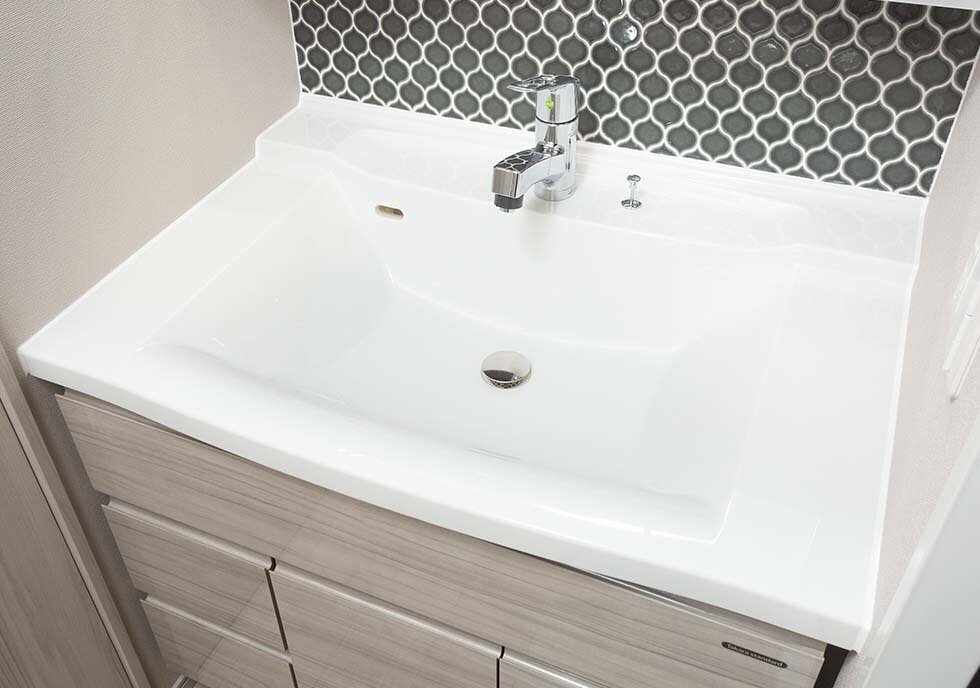 ボウル一体型人造大理石カウンター