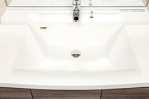 ボウル一体型カウンター洗面化粧台