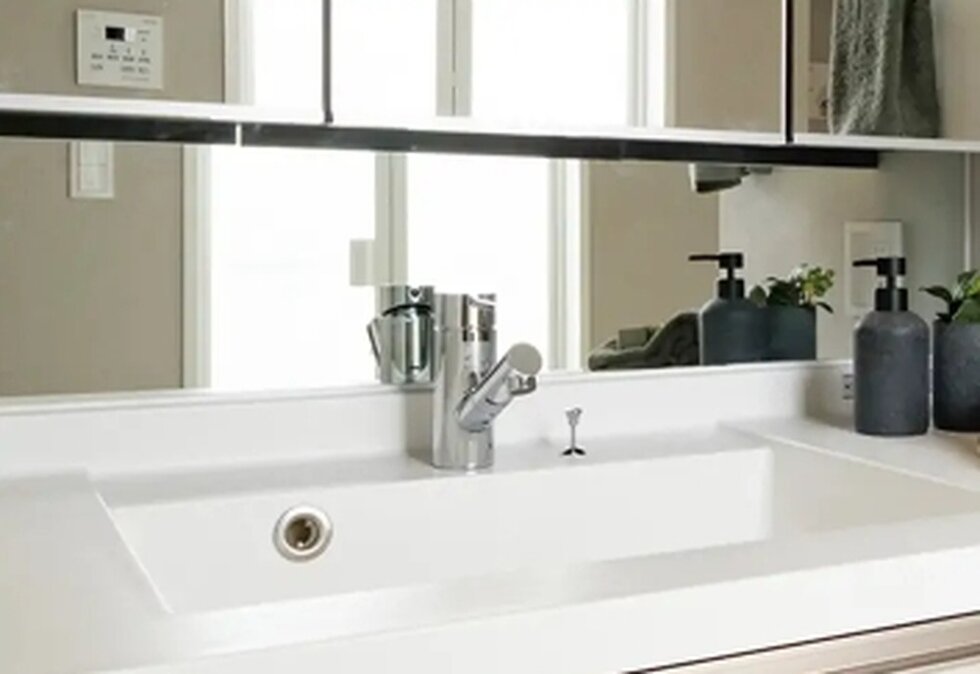 三面鏡下部の鏡