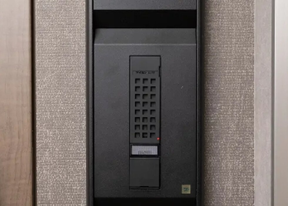 玄関インターホン