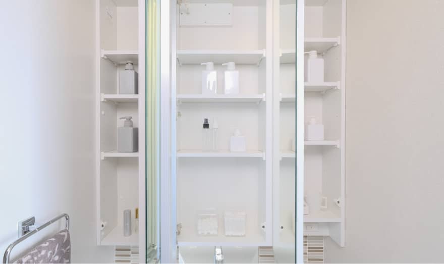 三面鏡キャビネット